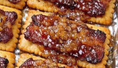 Candied Bacon Crackers (Sweet & Savory Party Bites)