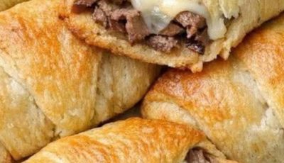 Oven-Baked 4-Ingredient French Dip Crescent Pockets: A Quick and Delicious Meal