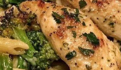 Creamy Mushroom and Asparagus Chicken Penne