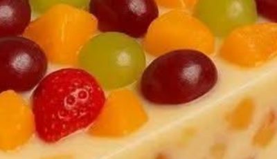 Délice de gelée, fromage à la crème et fruits 🥭