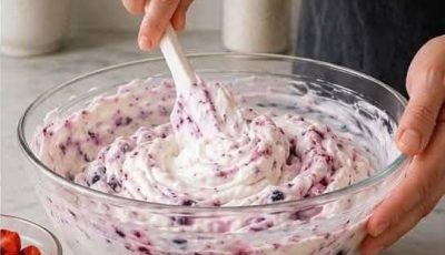 High-Protein Berry Fluff Dessert Cups Low Carb