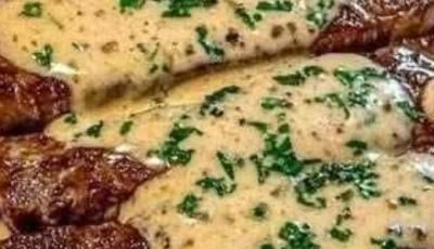 Juicy Steak with Creamy Garlic Sauce