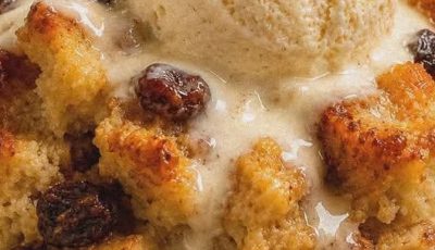 Grandmas Old-Fashioned Bread Pudding with Vanilla Sauce